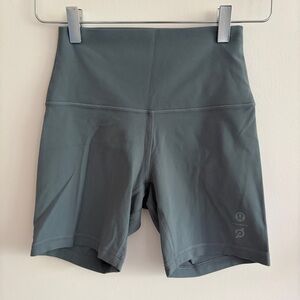 Peloton x lululemon Align™ High-Rise Short 6" Gray